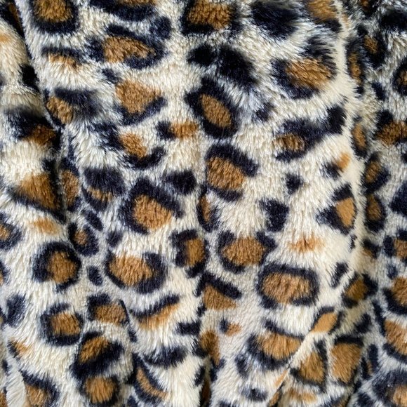 Leopard Print Faux Fur Cropped Jacket size Medium Mob Wife - Picture 2 of 12